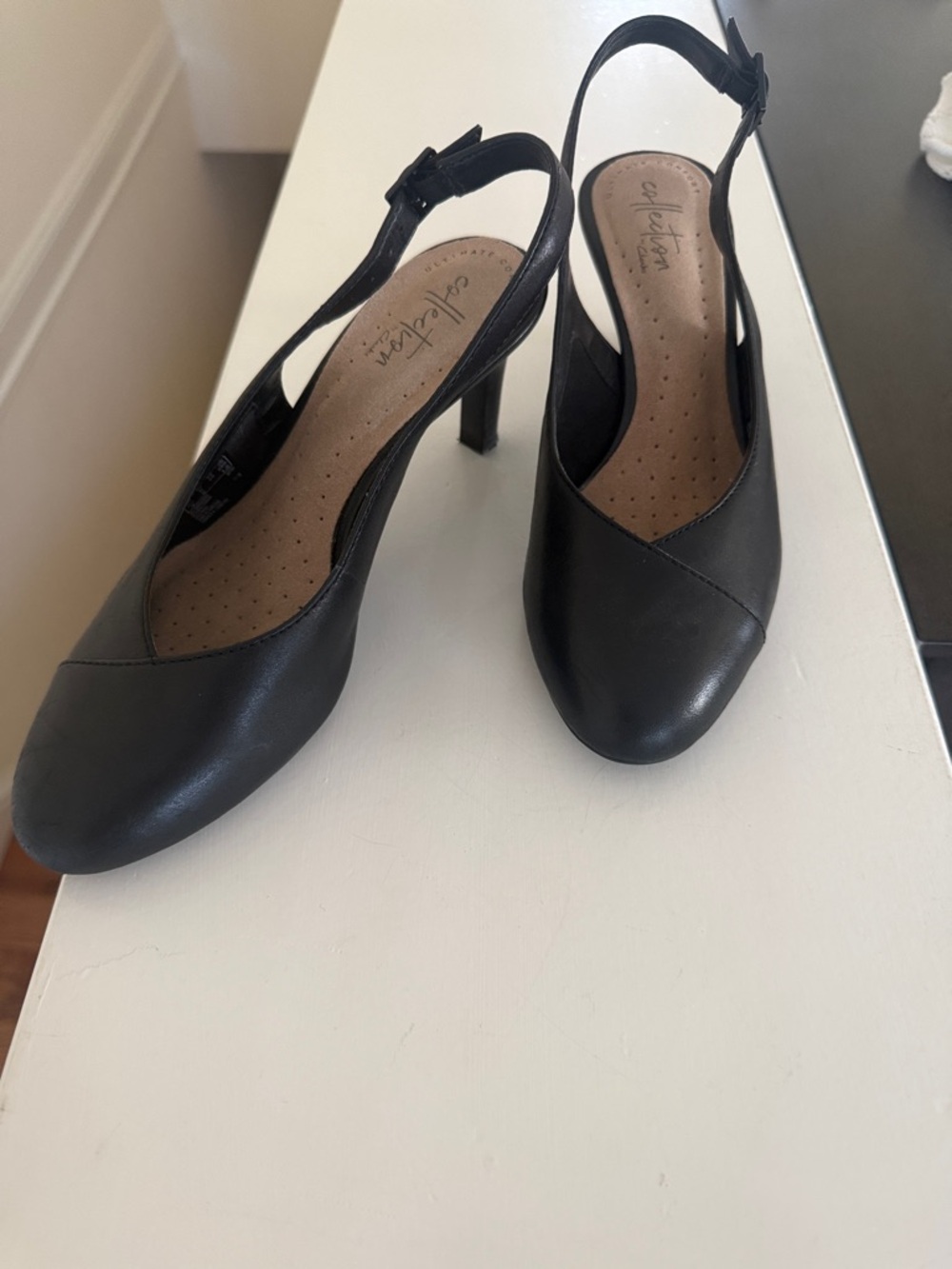 Clark’s sling back pumps size 6